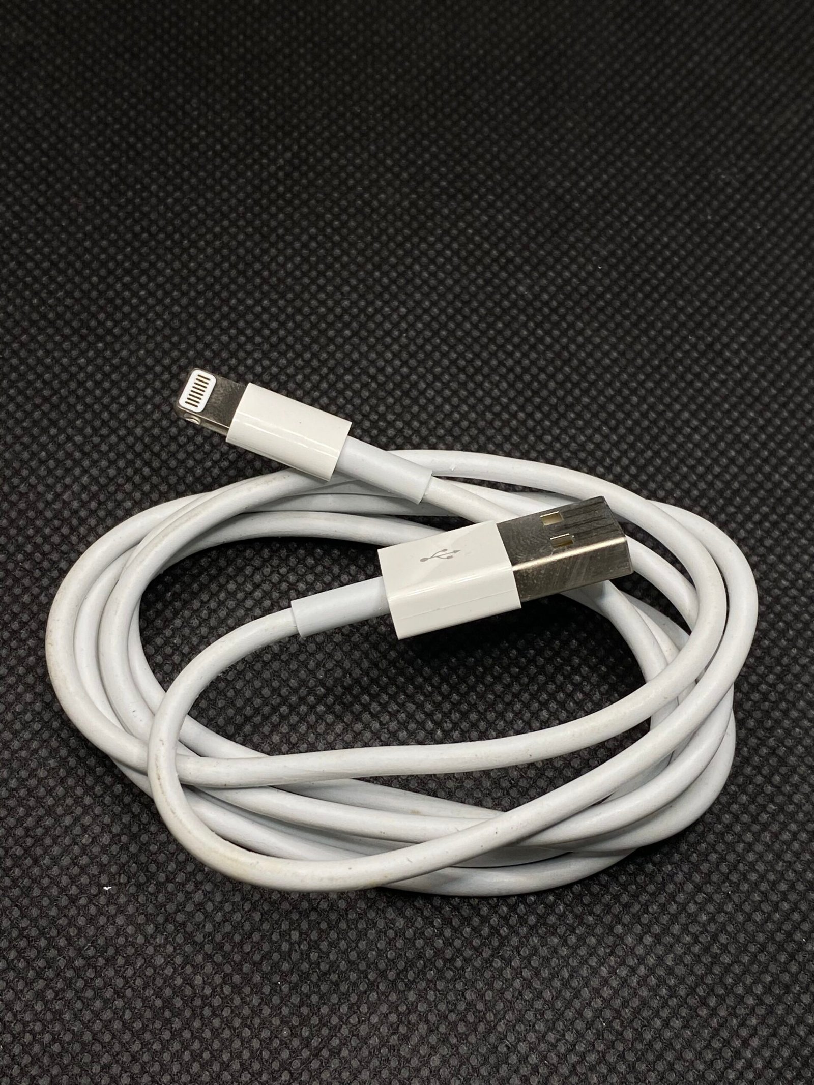 USB cable - Apple Products